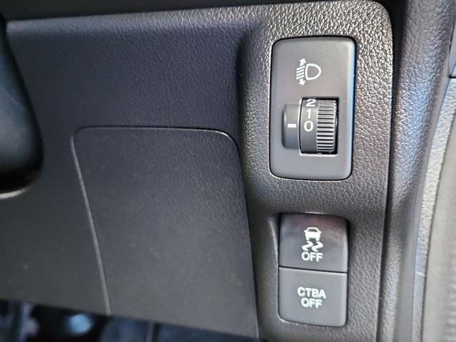 0600275A30260323W00112.jpg
