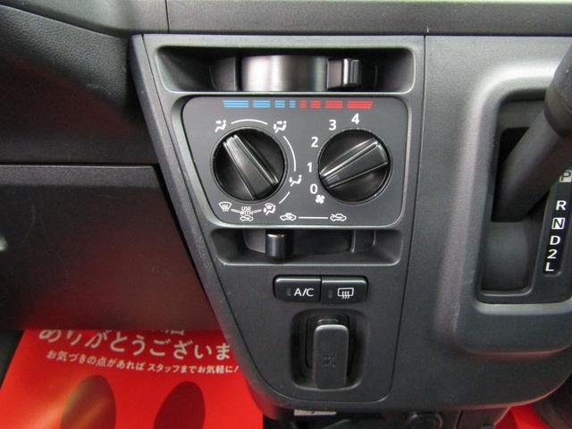 0701563A30251213W00713.jpg