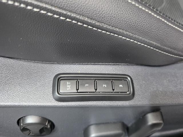 1e566da17702d2f45550399e641d6d04.jpeg