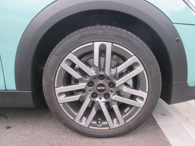 fcd2c784de7b4ea85cd1d394e4b9c452.jpg