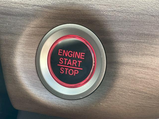 0500068A30260403W00115.jpg