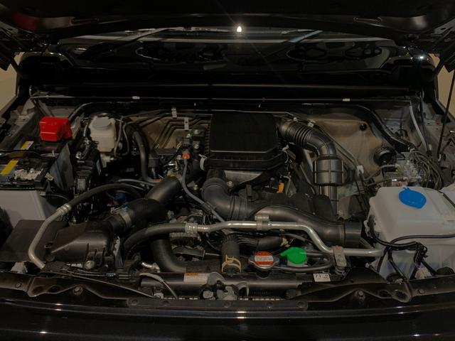 0303465A30251110W00217.jpg