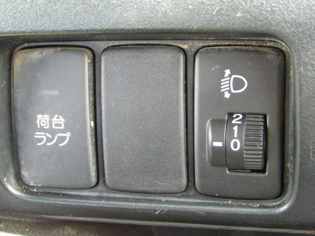 0903304A30250318W01117.jpg
