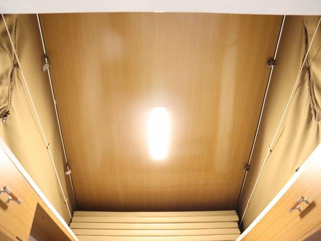 0303041A30250316W00213.jpg
