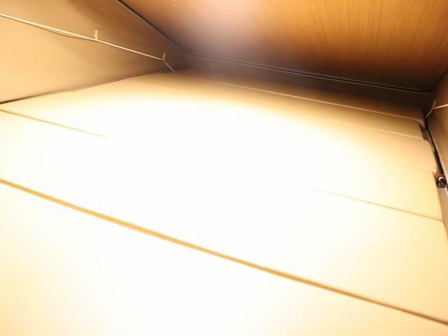 0303041A30250316W00216.jpg