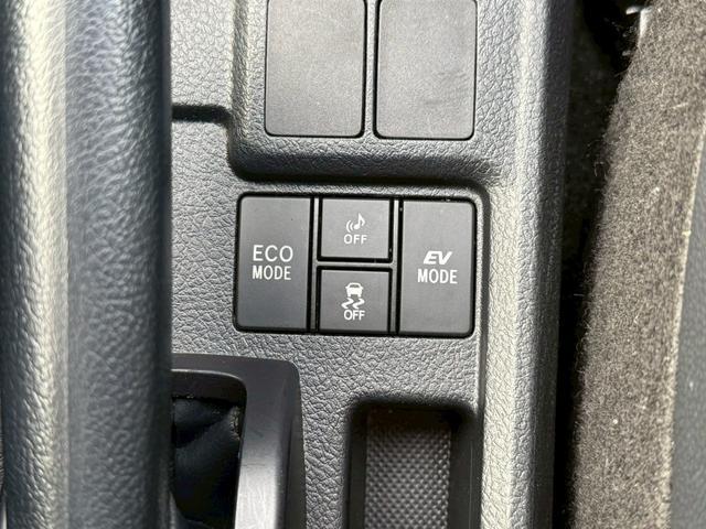 0900921A30260328W00214.jpg