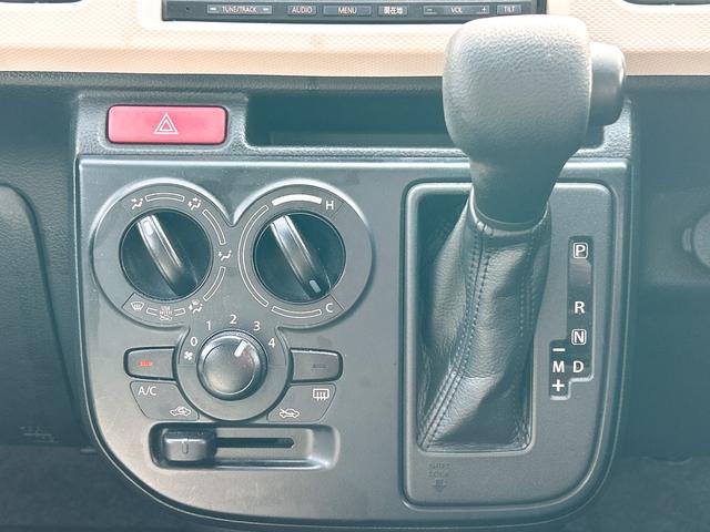 0803124A30251105W00305.jpg