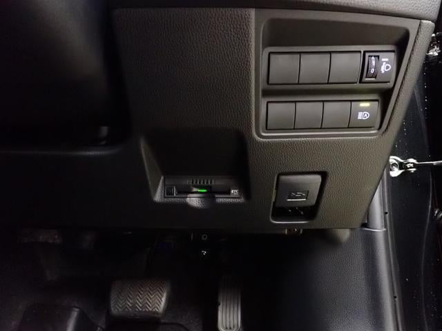 0509002A30250912W00318.jpg
