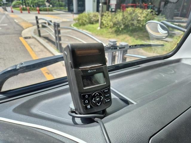 5071500696R15.jpg