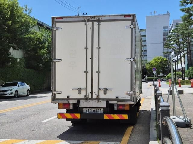5071500696R3.jpg