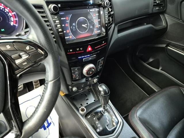 5041001667R10.jpg