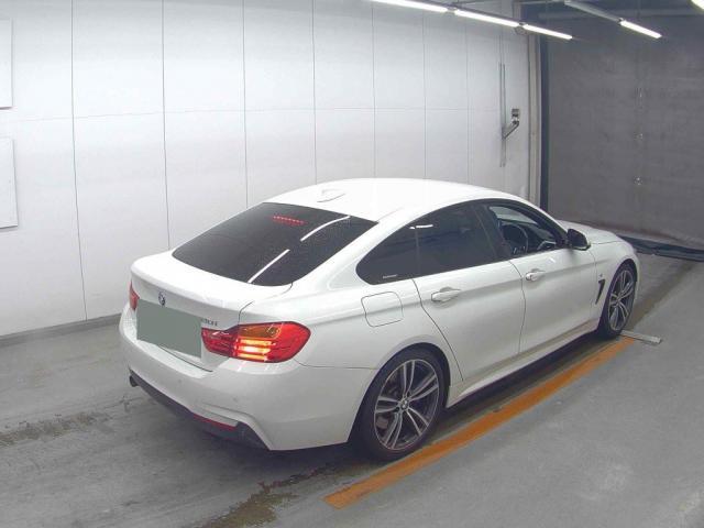 23212167_carP_l_10.jpg