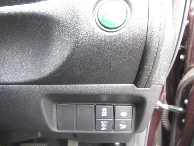 0504858A30260327W00219.jpg