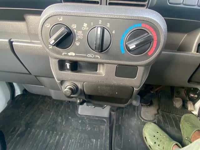 0403992A30250724W00413.jpg