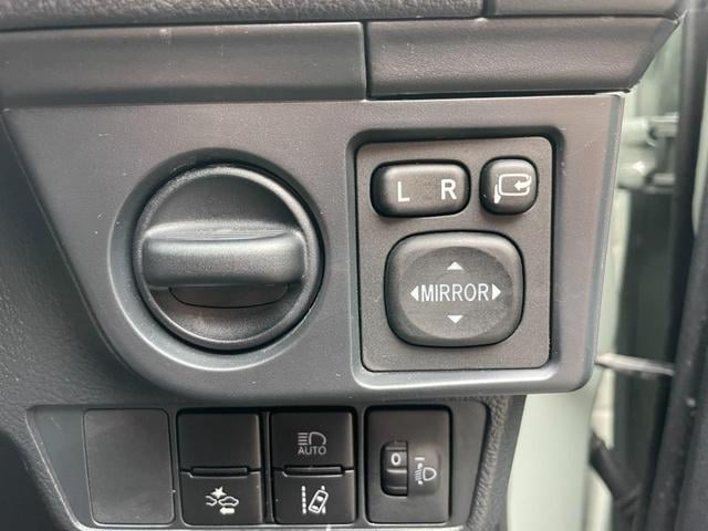 0561415A30241025W00216.jpg