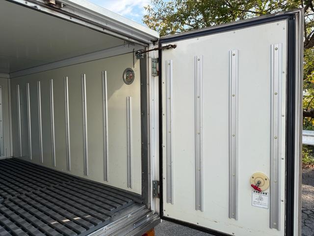 1a441dbeec1180dca5f837f4bbd3a300.jpg