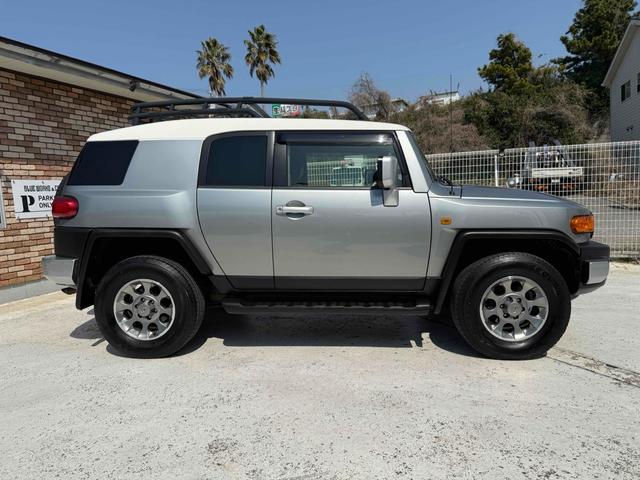 2012/5 TOYOTA FJ CRUISER 135361 | SBT Japón | Identificación de