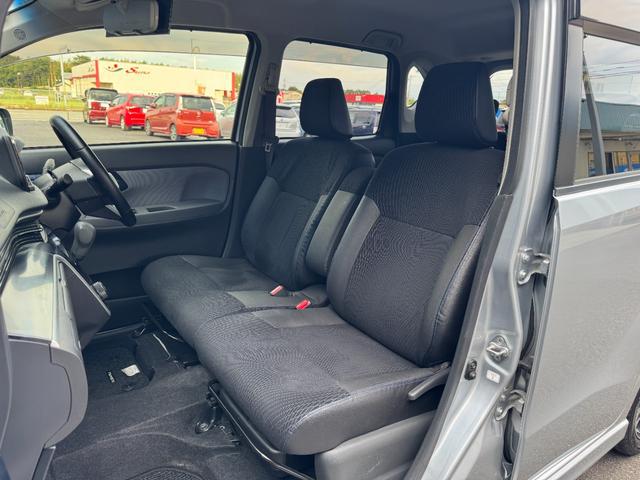 0207584A30251012W00113.jpg
