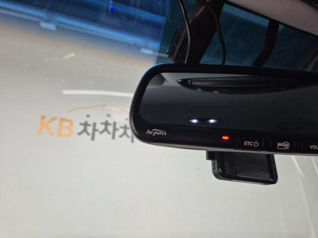 5111001475R17.jpg