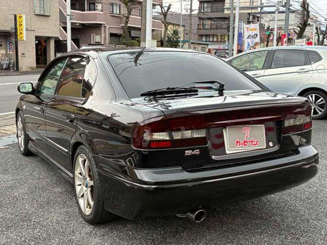 0871411008cff9ceff125ff1cb9bfa81.jpg
