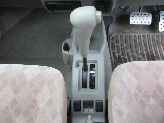 0903723A30250926W00115.jpg