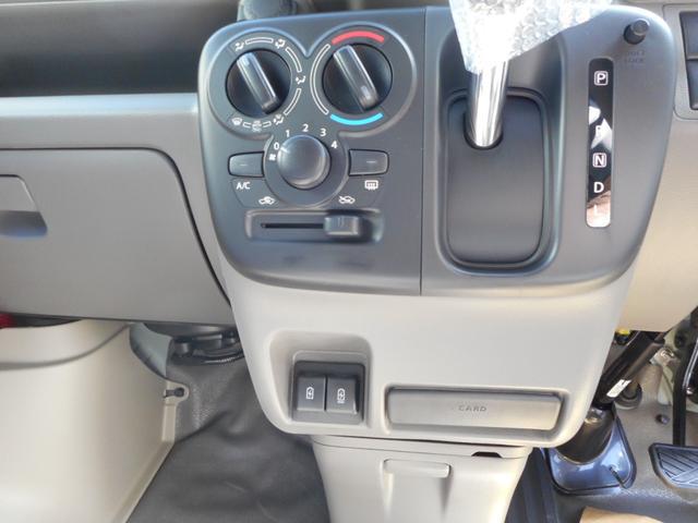 0600897A30250507W00114.jpg