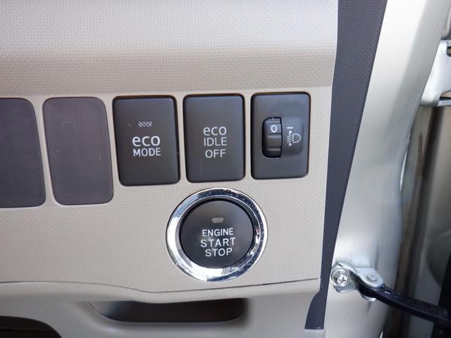 0900616A30250429W00215.jpg