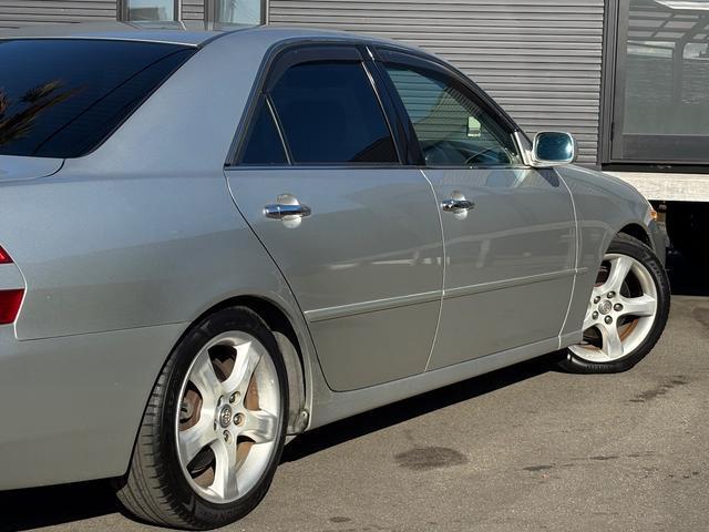 21342841_carP_l_12.jpg