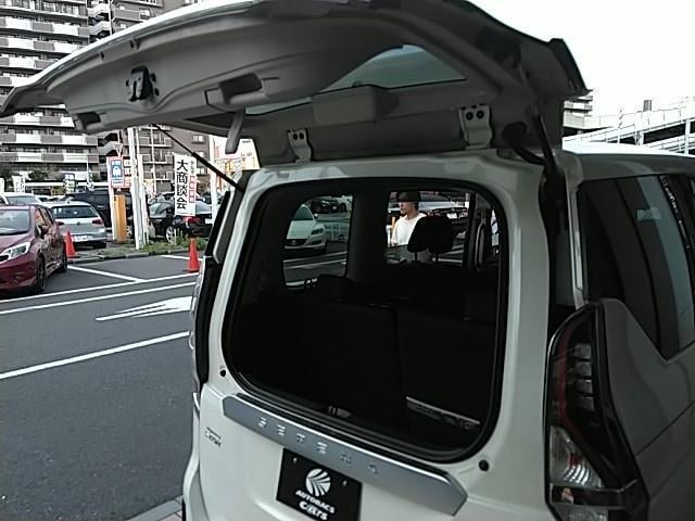 0505373A20250929G00119.jpg