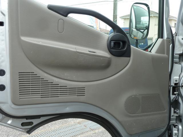 23035753_carP_l_17.jpg