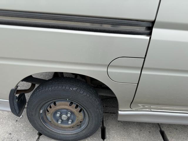 0403805A30251005W00115.jpg