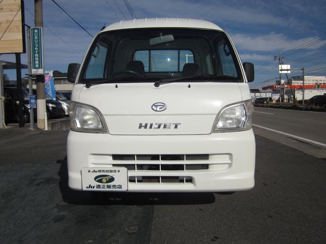 3deba95fdef4014a561b87f427557f72.jpg