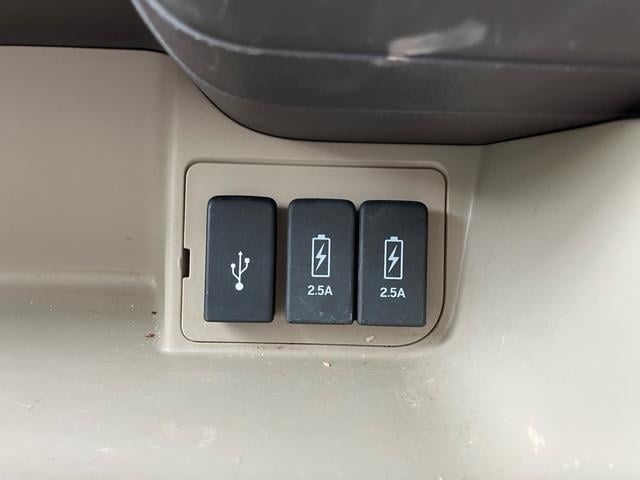 0803562A30240925W00114.jpg