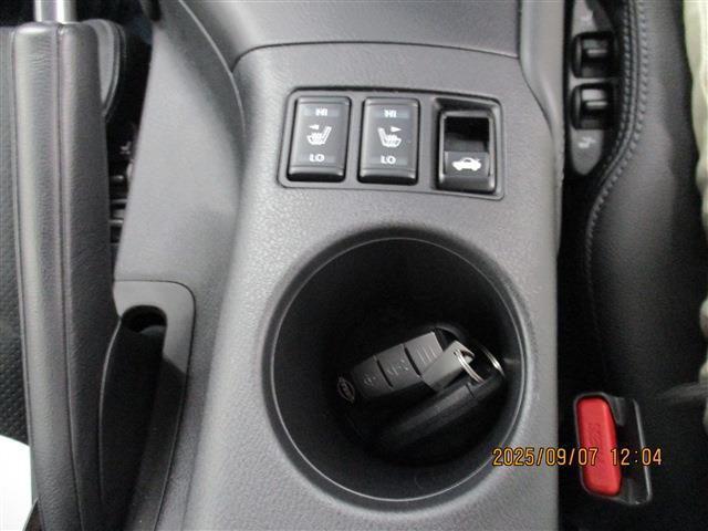5fffe8b4a9ff71164b7011147bcc0406.jpg