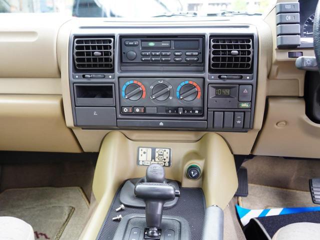 0800301A30250926W00113.jpg