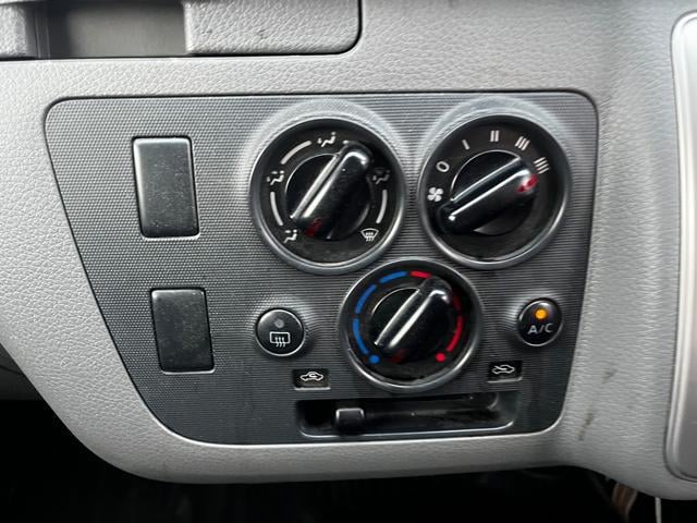 0540896A30250712W00215.jpg