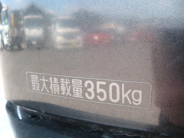 1101030A30260311W00217.jpg