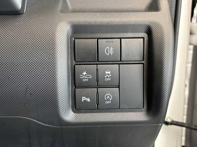 0230038A30260203W00112.jpg