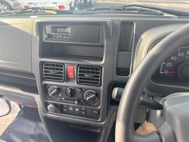 0122379A30250602W00415.jpg