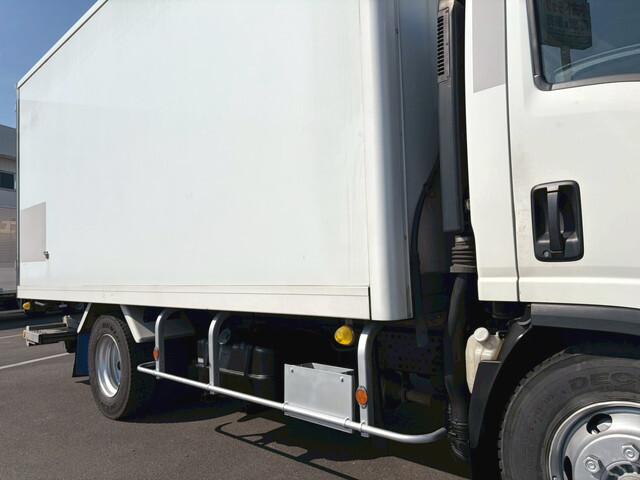 90032_29.jpg