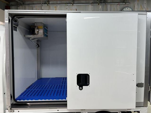 1b6ceff769e232599ec6f1e3081c9388.jpg