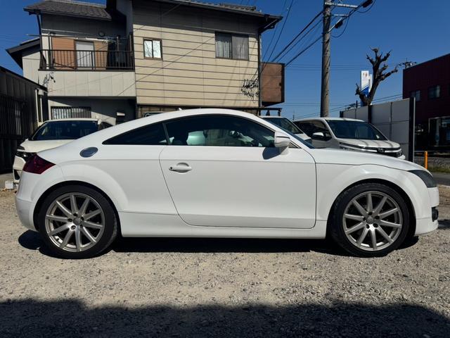 0209086A30260316W00107.jpg