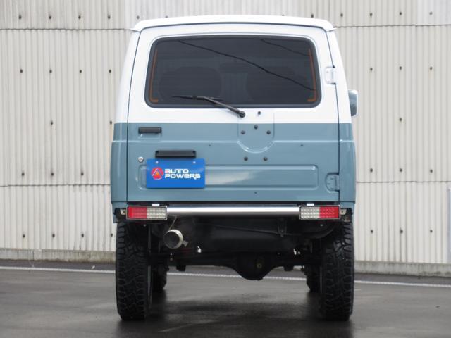 21966930_carP_l_4.jpg