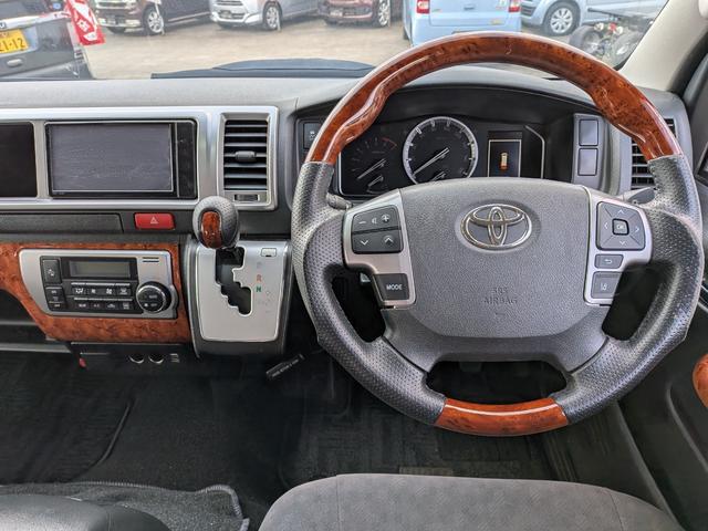 0903370A30251029W00108.jpg