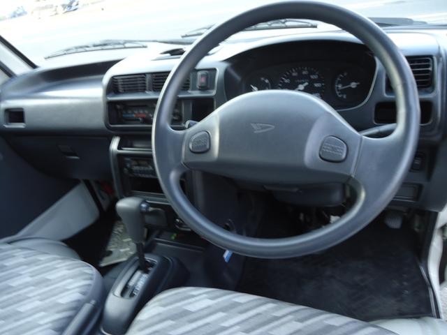 0403067A30260323W00216.jpg