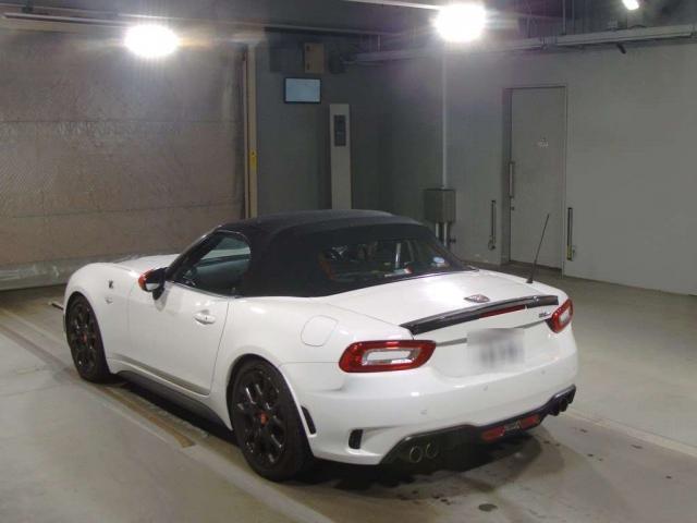 21751848_carP_l_10.jpg