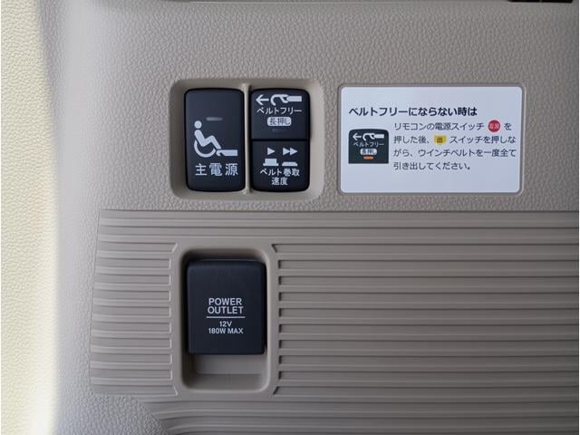 0620028A30250707W00114.jpg