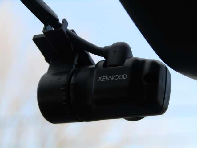 22053565_carP_l_5.jpg