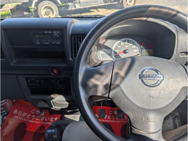 0403185A30251108W00114.jpg