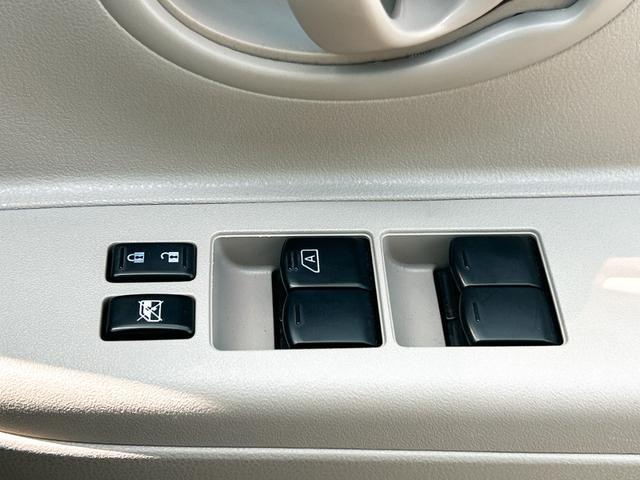 0803124A30260327W00410.jpg
